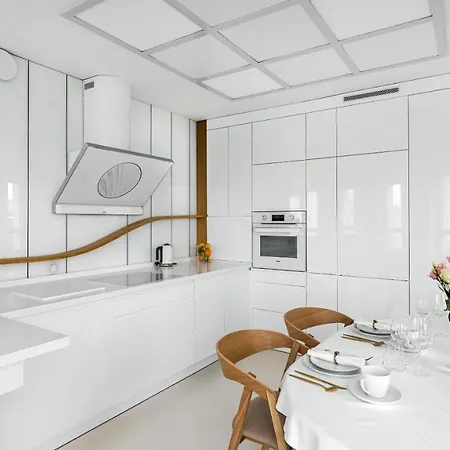 Lighthouse Sea View 120sqm * Γκντίνια